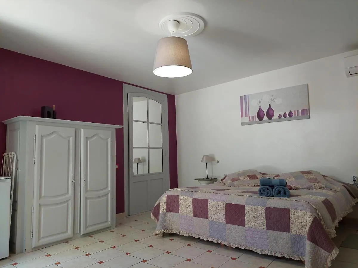 Bed and Breakfast Mas Des Cigognes Ле-Тор