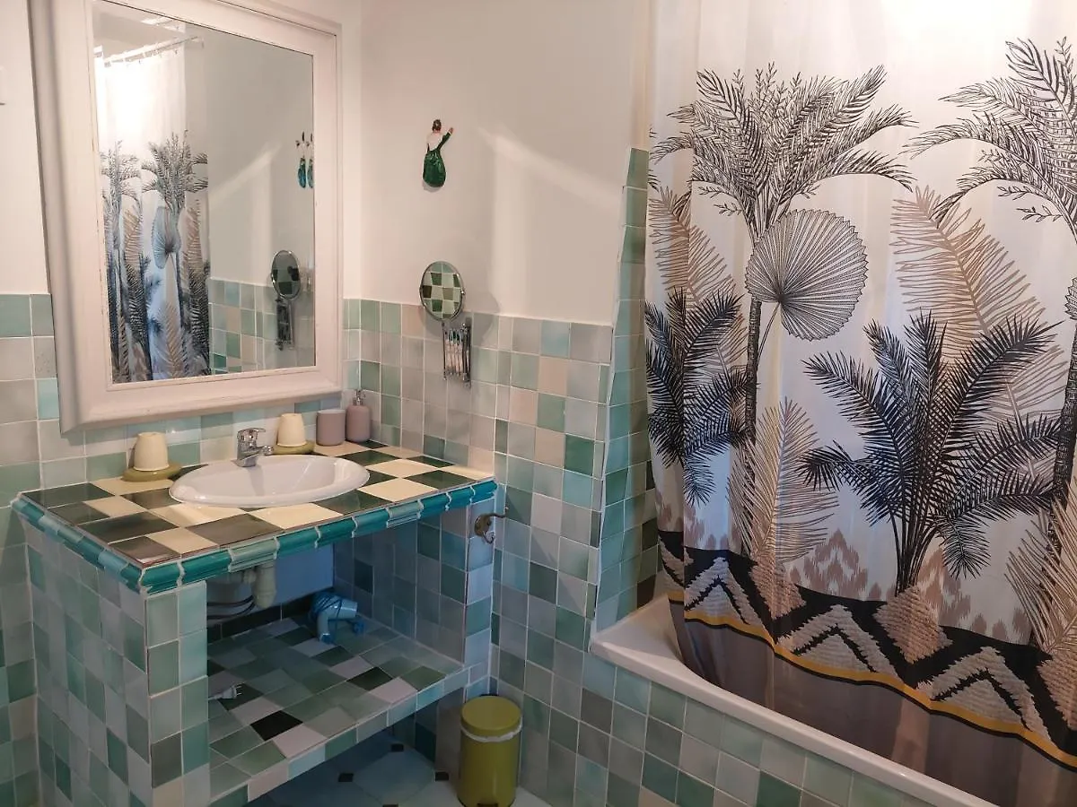 Bed and Breakfast Mas Des Cigognes Ле-Тор 0*,  Франция